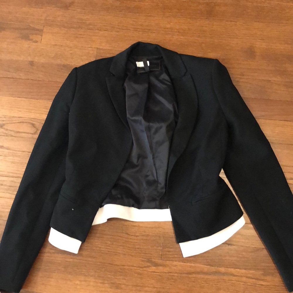 Bcbgmaxazria suit jacket